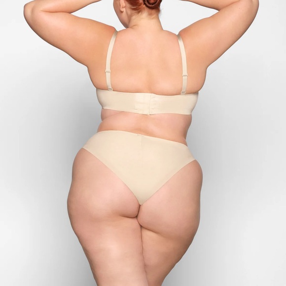 SKIMS NO SHOW UNLINED BALCONETTE BRA 36B - Picture 7 of 16